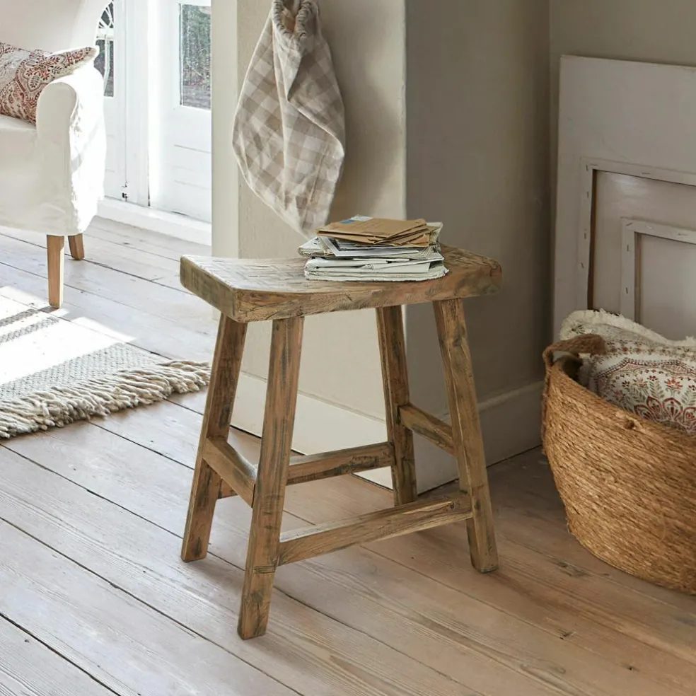 Hocker Nael