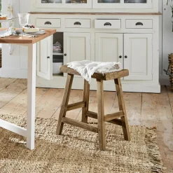 Hocker Nael