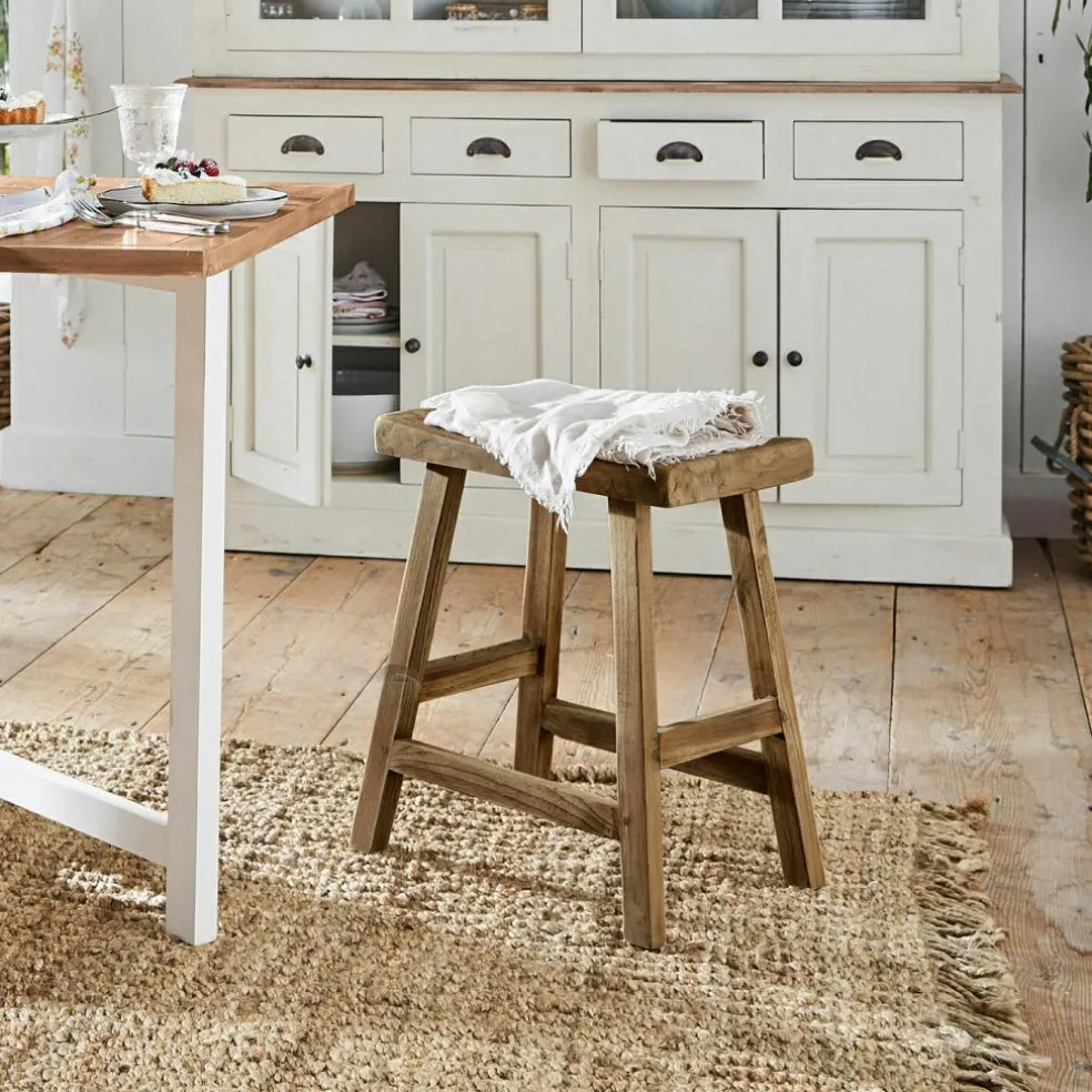 Hocker Nael