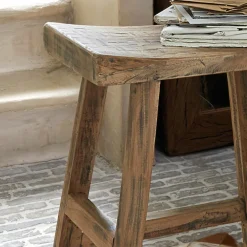 Hocker Nael