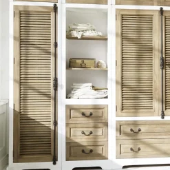 Schrank Degarmo