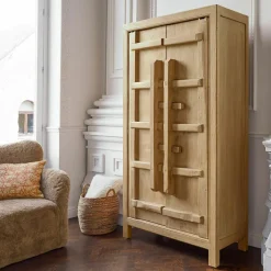 Schrank Trésorique