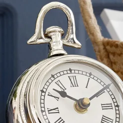 Uhr Coraten