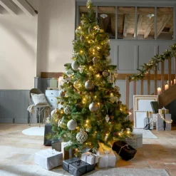 Weihnachtsbaum Aure